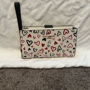 kate spade Heart Pattern Wristlet Clutch - Red, Black, White